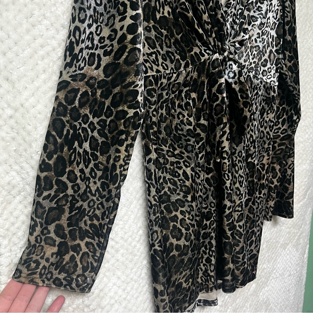 Love Riche Mini Dress Womens Leopard Print Bodycon Twisted Knot Large V Neck NWT - Picture 6 of 15